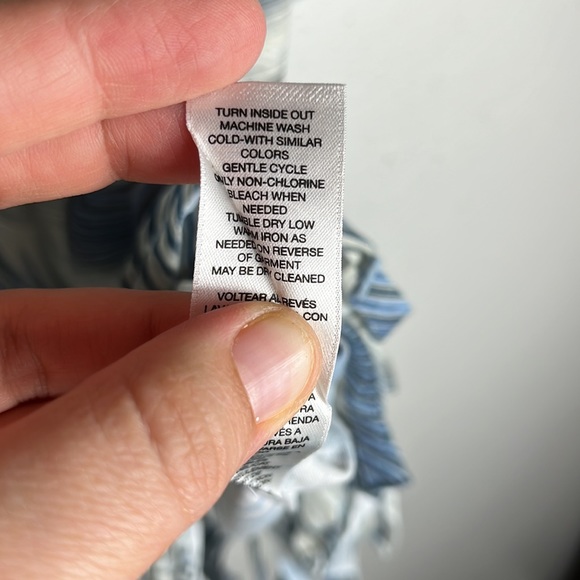 Chicos geometric top size M fringe bottom studded shoulders - Picture 8 of 8